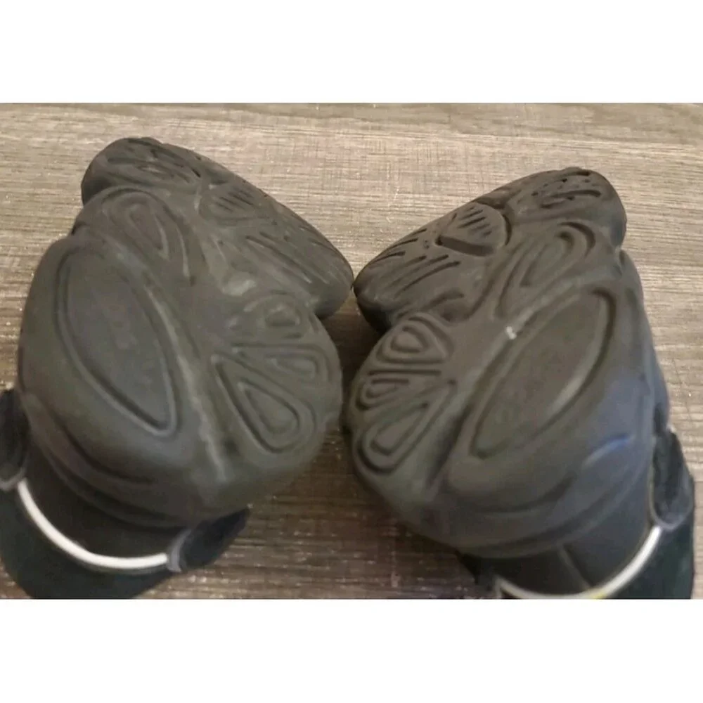 Adidas Ozweego Toddler Size 6.5 Black‎